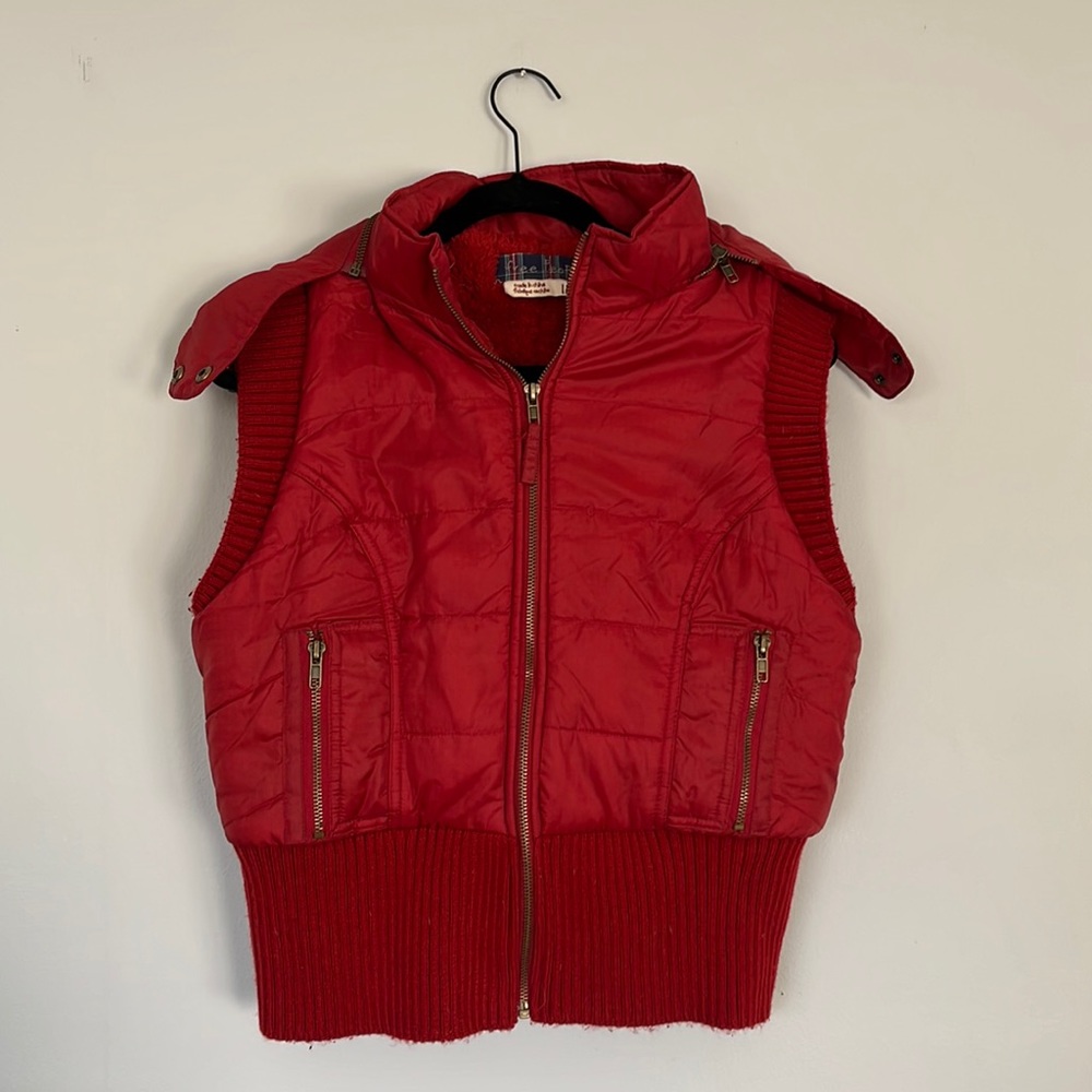 Vintage Free People Puffer Vest!
